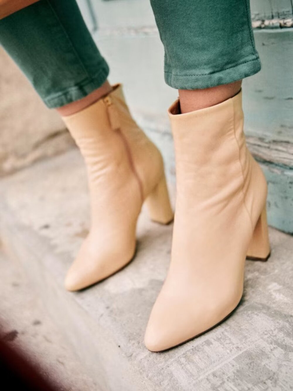 Sézane High Adele Boots in sable lisse, size 39 ~ NIB!